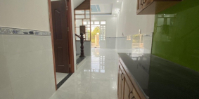 Bán nhà mới Bửu Hoà 64.5m2. Gồm: 1 lầu 1 trệt, 2 phòng ngủ - 2 toilet (5x13m)