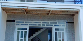 Bán nhà mới 1 trệt 1 lầu ở thị trấn Đức Hòa nhà 2 PN, 2WC giá chỉ 880 triệu