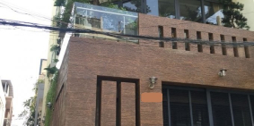 Bán Nhà XH Cửa - Quận 1 - Lô Góc - Khu Phố Tây - 46 m - 8,3 tỷ – 0933644449