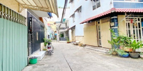 Nhà 2 lầu hẻm xe hơi cực đẹp tại đường Lê Văn Lương, P. TH, Q7
