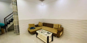 BÁN NHÀLạc Long Quân_TB_3 tầng_FULL nội thất_Hẻm rộng_Giá 3 tỷ