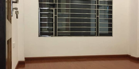 Ngõ Pháo Đài Láng, kinh doanh nhỏ, DT 30m , 5 tầng giá mềm.