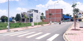 Cần bán gấp lô đất đối diện chợ Vị Hảo, Tp. Thuận An. Giá chỉ 900 triệu/nền.