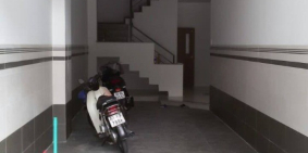 Văn phòng mới xây. Ngang 8m, dài 15.6m. 1 trệt 3 lầu, st, garage, thang máy