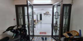 Bán gấp h38 CXVH đường Hoàng Diệu, P 6, Quận 4, 2Pn, 2wc