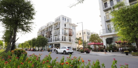 Bán căn shophouse 4TM1 - 3 mặt đường 20.5m The Manor Central Park