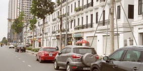 Gia Đình Đi Nước Ngoài Cần Bán Gấp Lô Biệt Thự Embassy Garden Tây Hồ Tây