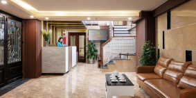 Bán khách sạn lô góc Lê Đức Thọ - Nam Từ Liêm, 80m x 7 tầng, gồm 19 phòng kinh d