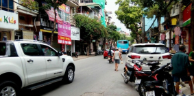 Lô góc Phố Đội Cấn 70m2.chỉ 12,7 tỷ, vỉa hè rộng Kinh doanh Đỉnh. LH: 0868503330