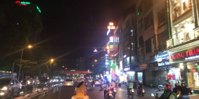 Bán Gấp nhà căn góc, Chùa Bộc, 80m2, 5m nở hậu. 35 tỷ, LH: 0868503330