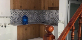 xả lỗ nhà 64m2 một trệt lầu 640tr