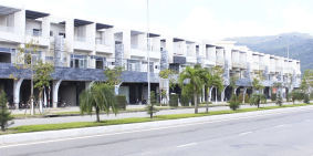 Bán nhà 3 tầng MT Ngô Quyền , 100m2 đất, 3PN, 4WC giá bán gấp siêu rẻ