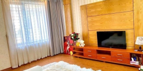 Nhà mới đẹp phố Đội Cấn, dt 44m2, giá 4.6 tỷ