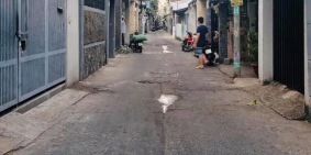 Mua ngay nhà hẻm xe hơi Hồ Bá Kiện Quận 10 để có giá tốt chỉ 3.7 tỉ