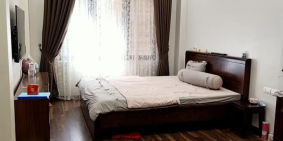 Bán nhà mặt ngõ 72 Nguyễn trãi  cạnh Royal city, 45m2 5,5T giá 4.5 tỷ.