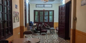 Cần cho thuê nhà 4 tầng x 75m Mặt Phố Lạc Long Quân, Tây Hồ, 18 tr/tháng