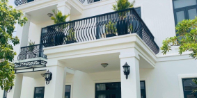 Biệt Thự 200m2 Sổ Sẳn 1 trệt 2 lầu giá chỉ 2,6 tỷ/căn, bàn giao có nội thất