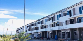 Nhà phố 3 tầng mặt tiền kinh doanh khu C Royal Park Huế