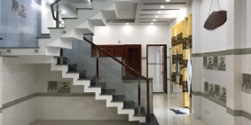 Bán Nhà Phố Bình Chánh 1 Trệt 2 Lầu 88m2 Sổ Riêng Cách QL1A Chợ Bình Chánh 1,5km