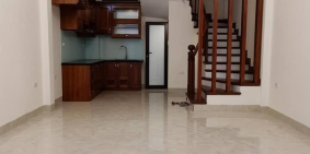 Bán nhà đẹp nội thất đầy đủ, ba gác đậu cửa phố Trần Khát Chân.