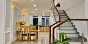 Bán nhà quận 10, Nguyễn tri phương, Phường 10, nhà đẹp, HXH, ở ngay chỉ 4 tỷ.