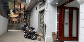 Nhà đẹp Phú Diễn mặt tiền 8.2m, view thoáng, 30m oto tránh, giá chỉ 3.3 tỷ.