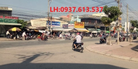 Bán đất chính chủ thổ cư 100% ngay thị Trấn Bến Lức DT (6x20-120) Giá 680tr