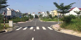 Đất đẹp 105m2 mặt tiền Lê Văn Lương, Tân Phong, Q.7 giá 2,1 tỷ/105m, gần LOTTE