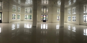 Cho thuê nhà lô góc đường Trường Chinh, Hải Dương 350m2/sàn, có thang máy, hầm đ