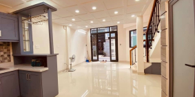 Bán nhà HXH Đồng Đen, Tân Bình, 4x13m, 4 tầng, chỉ 6,5 tỷ (TL)