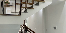 Bán nhà mặt phố Lê Chân, Hải Dương, 2 tầng, 57.2m2, gara ô tô, 2 tỷ 248 triệu