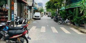 Nhà mặt tiền tuyệt đẹp đường số Lý Phục Man, 5,7 tỷ