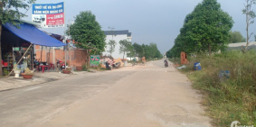 Bán Gấp Lô đất 300M2 đối Diện Bệnh Viện Lớn Hoàn Hảo, Dân Hiện Hữu