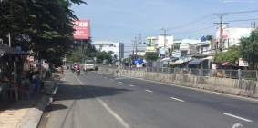 Bán nhà cấp 4 + đất nằm QL A1, đoạn từ ngã 3 61C đến trạm thu phí số 10, cách tr