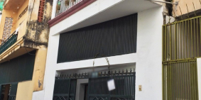 Cho thuê nhà Hồ Biểu Chánh, phường 11, Phú Nhuận. 4x11m 1 trệt 1 lầu. Hẻm xe hơi