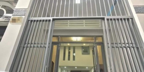 Cần bán nhà Lê Quang Định, Phường 14, Bình Thạnh, giá 5.5 tỷ.