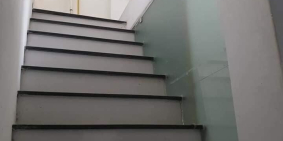 Nhỉnh 2 Tỷ - 30m2 Giang Văn Minh - Mặt Ngõ Ô Tô