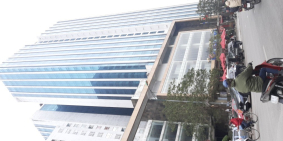 Bán nhà 5 tầng siêu đẹp, khu vực gần trung tâm chợ mơ Hà Nội