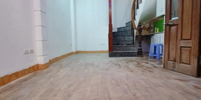 Bán gấp nhà tại Kim Giang, Hoàng Mai, Ô tô tránh, full nội thất, giá chỉ 2 tỷ.