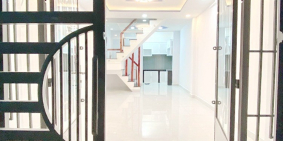 Bán nhà mới 1 lầu hẻm 184 đường Âu Dương Lân Phường 3 Quận 8.