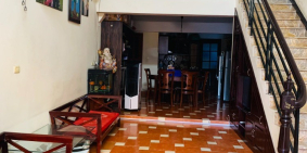 Nhà xây 4 tầng . Hướng Bắc chếch Tây