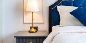 Cần cho thuê gấp chung cư Saigon Royal quận 4, 2pn 2wc, đầu tháng 3 ở