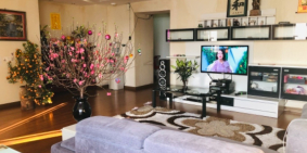 Giao bán căn hộ 131m2 Chung cư 28 tầng Làng Quốc Tế Thăng Long (sổ đỏ chính chủ)