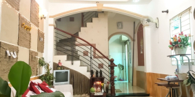 Bán nhà 1 trệt 3 lầu 5PN nở hậu Phú Nhuận gần chợ Tân Định có sổ