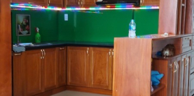 Lock B tầng 3 , full nội thất gỗ đỏ phòng khách , phòng ngủ MDF cao cấp chống ẩm