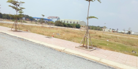 Bán 100m2 đất tại MT Nguyễn Trung Trực TT Cần Đước giá 700tr SHR  vị trí đẹp