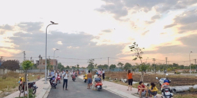 Đất MT đường Nguyễn Trung Trực, SHR, XD tự do. LH ngay đi xem đất.