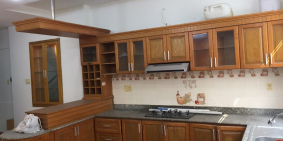 Cho thuê nhà KDC Trung Sơn. Dt: 5x20, 3 lầu, 6 phòng. Giá: 25 triệu/th