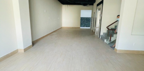 Cho thuê nhà KDC Him Lam, q7. DT: 7,5x20. 3 lầu, st. Giá: 80tr/th