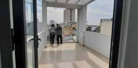 Cho thuê nhà nguyên căn hẻm lớn đường Lâm Văn Bền